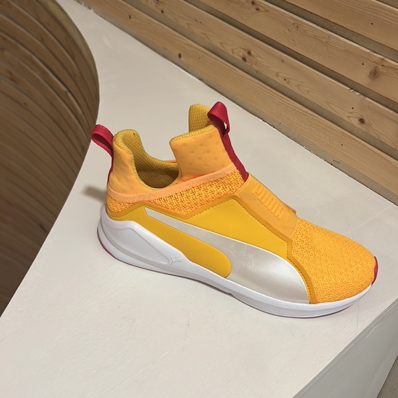 Puma women’s sneakers - Picture 5 of 9